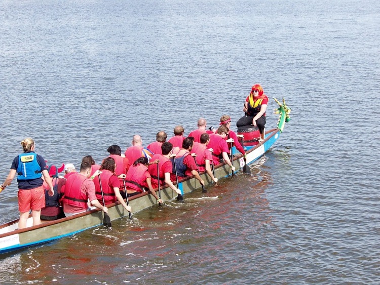 DragonBoat 750
