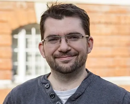 Dr Steven Harte